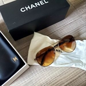 Chanel aviator sunglasses